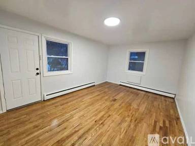 Main picture of 725 Scotland Rd