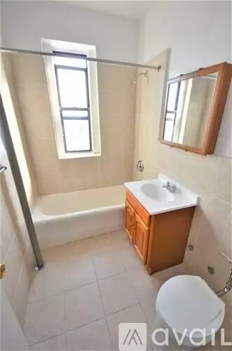 Main picture of 2120 Tiebout Ave