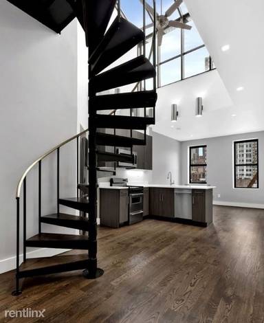 Main picture of 577 2nd Ave