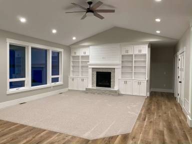 Main picture of 3987 N Catalina Ave