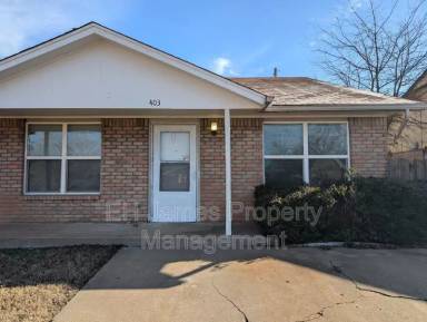 Main picture of 403 S Elm Ct