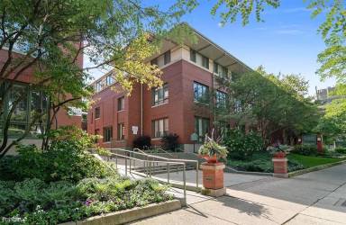 Main picture of Oak Park City Apartments