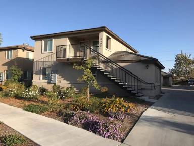 Main picture of 2200 W Lark Ave