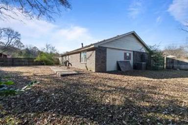 Main picture of 1033 Club View Dr NW