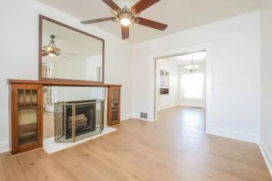 Main picture of 364 N Lincoln St