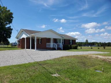 Main picture of 4128 Freedom Way