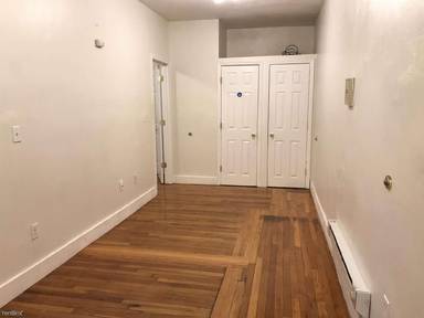 Main picture of 289 Huntington Ave