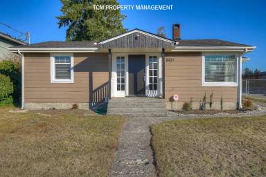 Main picture of 8437 S M St