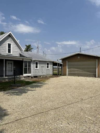 Main picture of 2380 W 200 N