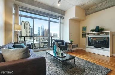 Main picture of 1620 S Michigan Ave Apartments
