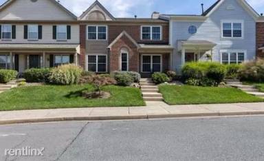 Main picture of 853 Waterford Dr
