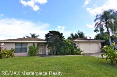 Main picture of 2611 SE Westmoreland Blvd