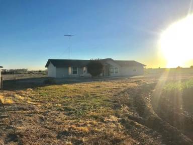 Main picture of 22478 Ingomar Grade