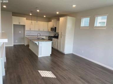 Main picture of 3923 SE Hematite Ln