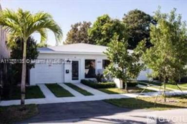 Main picture of 2800 SW 4th St