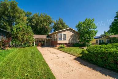 Main picture of 1916 Larkspur Dr
