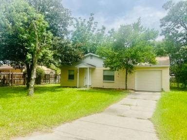 Main picture of 8326 Walden Rd E