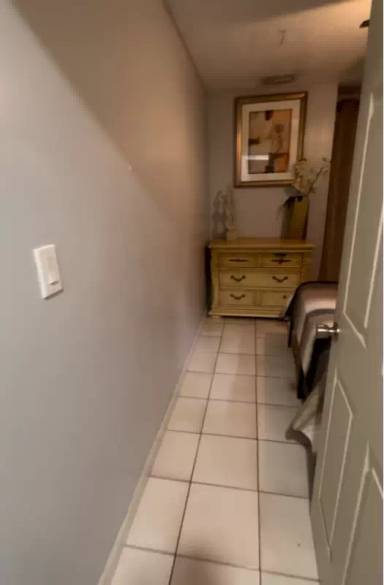 Main picture of 5200 SW 101st Ave