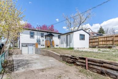 Main picture of 503 E 4th St