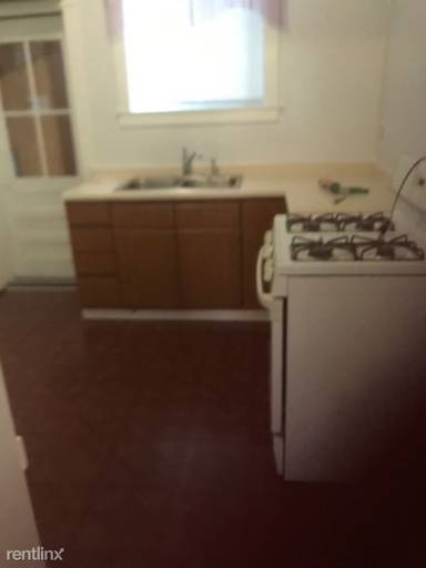 Main picture of 5404 W School St