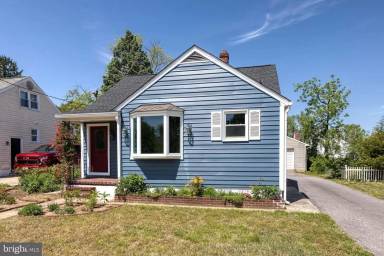 Main picture of 406 N St SE