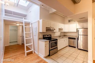 Main picture of 282 Derby St