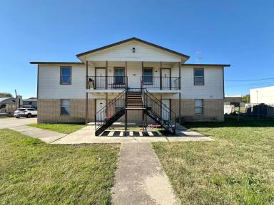 Main picture of 4807 Rainbow Cir