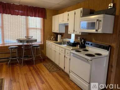 Main picture of 1812 Main St