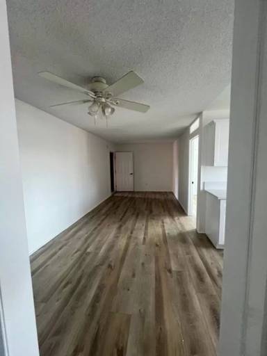 Main picture of 1648 W 218th St