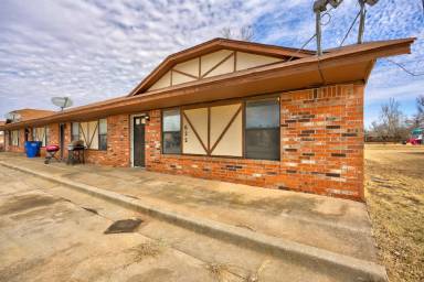 Main picture of 624 N Robin Way