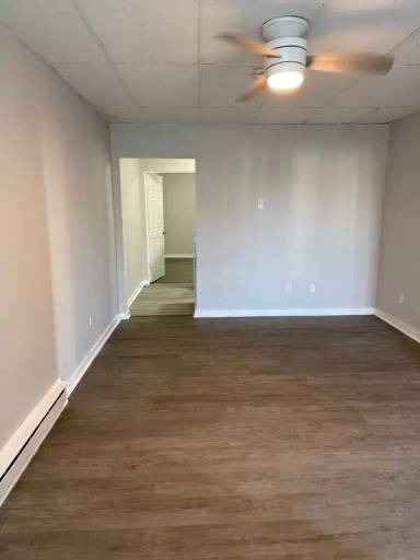 Main picture of 260 N Commerce Ave