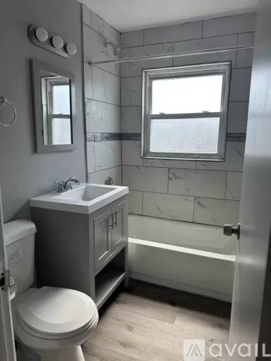 Main picture of 2123 119th St