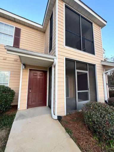 Main picture of 407 W Longleaf Dr