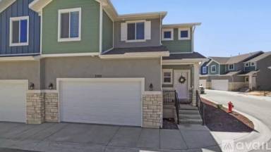 Main picture of 3302 E Gibraltar Ave