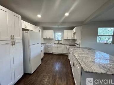 Main picture of 713 SE 16th St