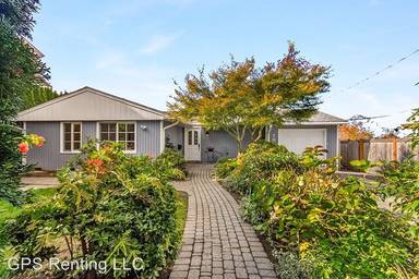 Main picture of 709 2nd St S