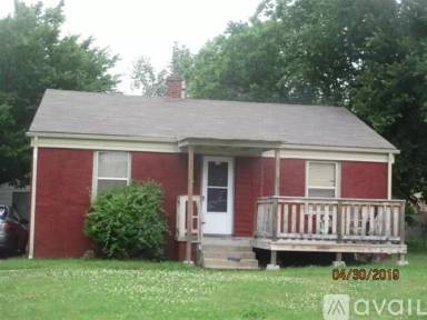 Main picture of 505 E Boeing Dr