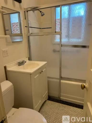 Main picture of 152 S Reeves Dr
