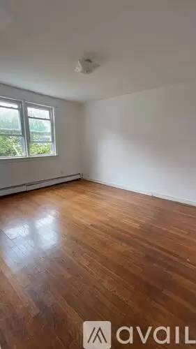 Main picture of 616 Cora Pl