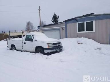 Main picture of 2095 Lakeview Ter
