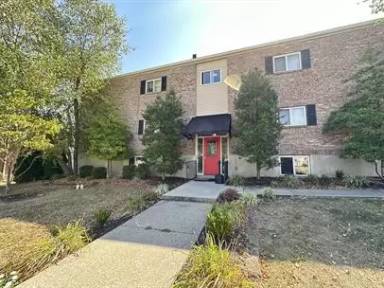 Main picture of 164 Lakeshore Dr