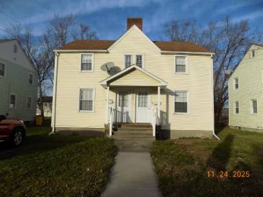 Main picture of 452 Albert St