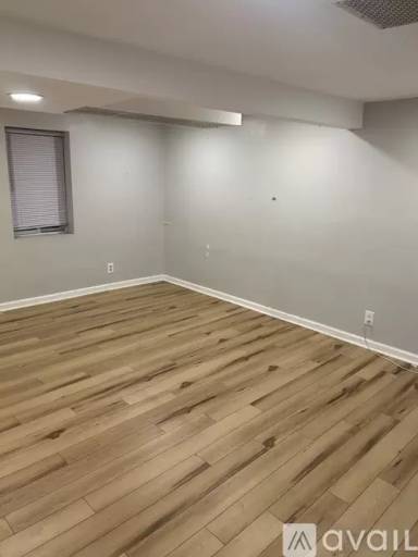 Main picture of 1355 Eggert Pl