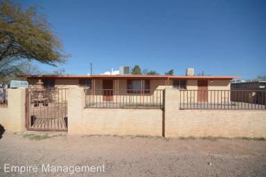 Main picture of 2720 W Capistrano Rd