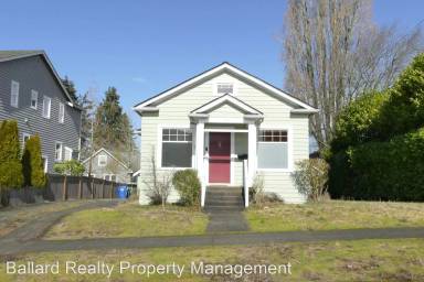 Main picture of 120 NW 75th St