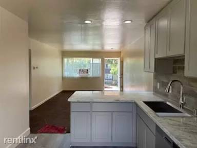 Main picture of 690 Grand Fir Ave