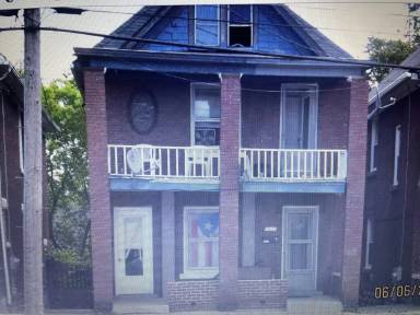 Main picture of 2637 Peach St