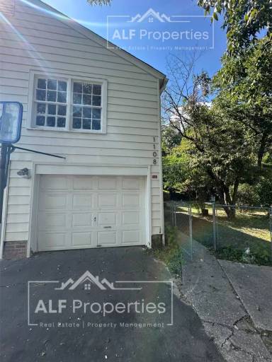 Main picture of 1108 S 10th St