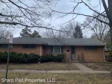 Main picture of 116 W Vermont Ave