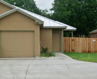 Main picture of 201-203 Anne Louise Dr